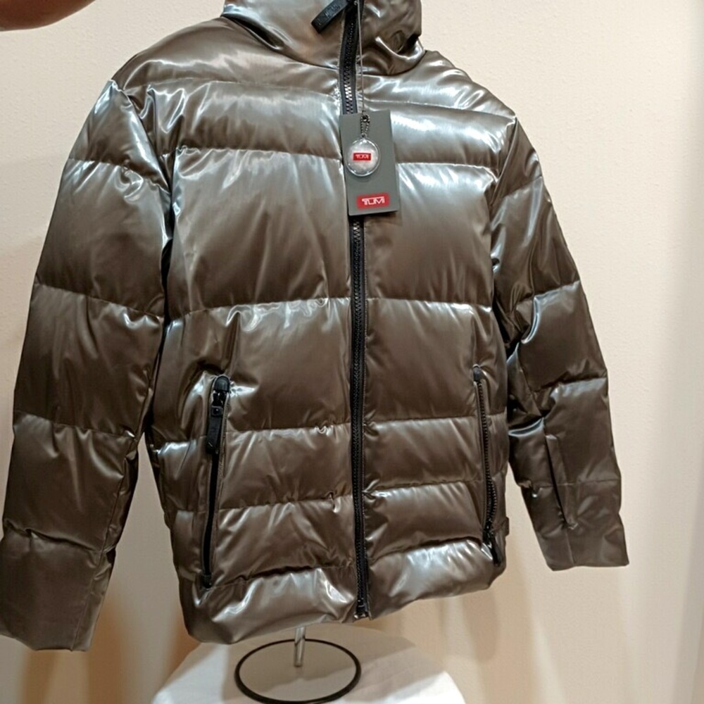 BRAND NEW! Hi Shine Luxe Down Puffer Jacket By world knowned Designer TUMI